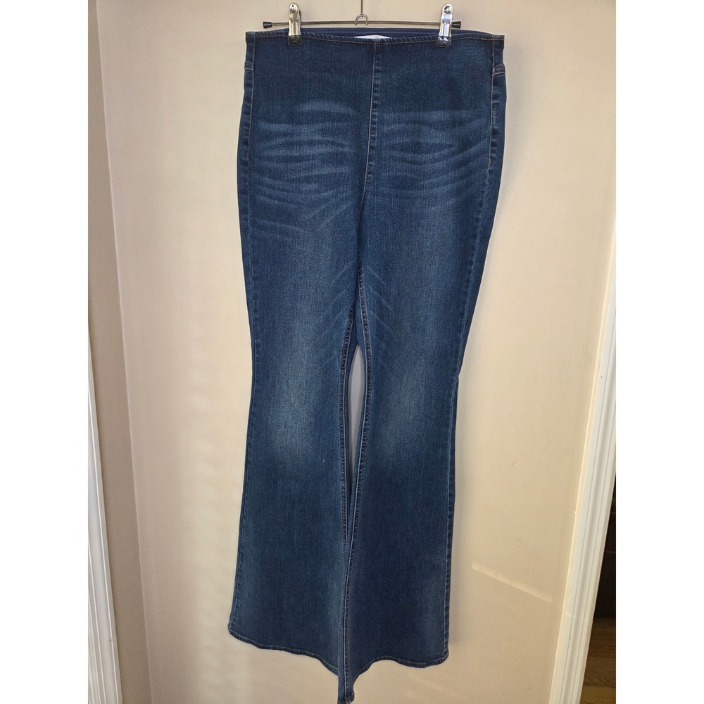 Tinseltown Womens Pull On Flare Jeans Size 9 Blue Denim Boho Retro